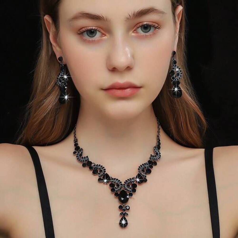 European And American Accessories, European And American